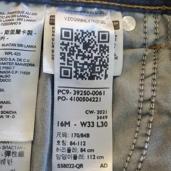 Levi's Ladies Classic Straight Leg Jeans, Size 16 - Picture 3 of 8